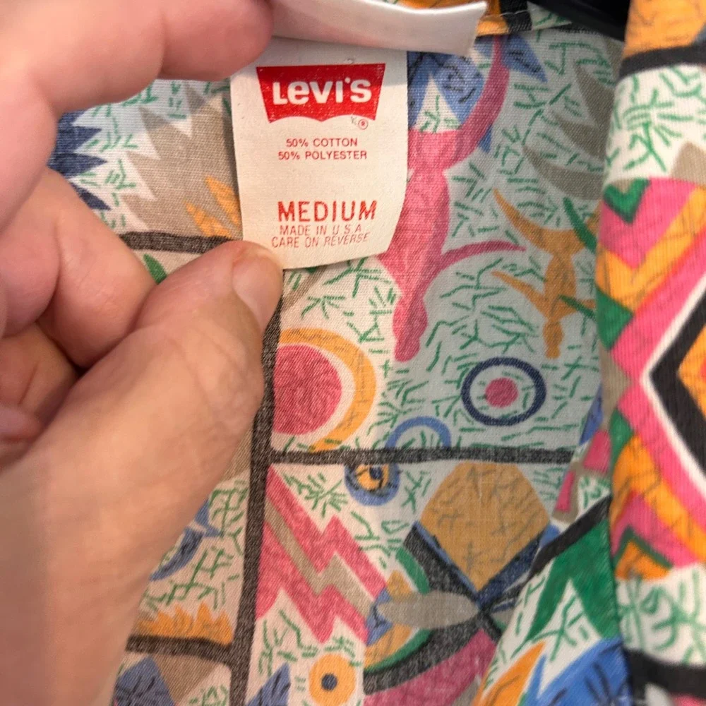 Vintage Levis Travelers Mens Medium Shirt 90s Novelty Animal Print Made in USA